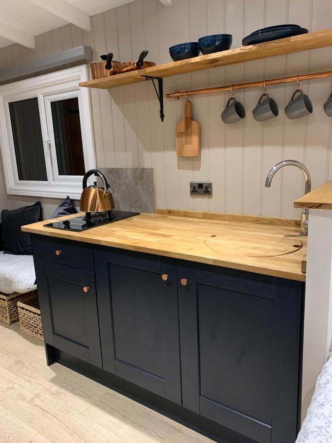 Herdwick Shepherd Hut Exeter Luaran gambar